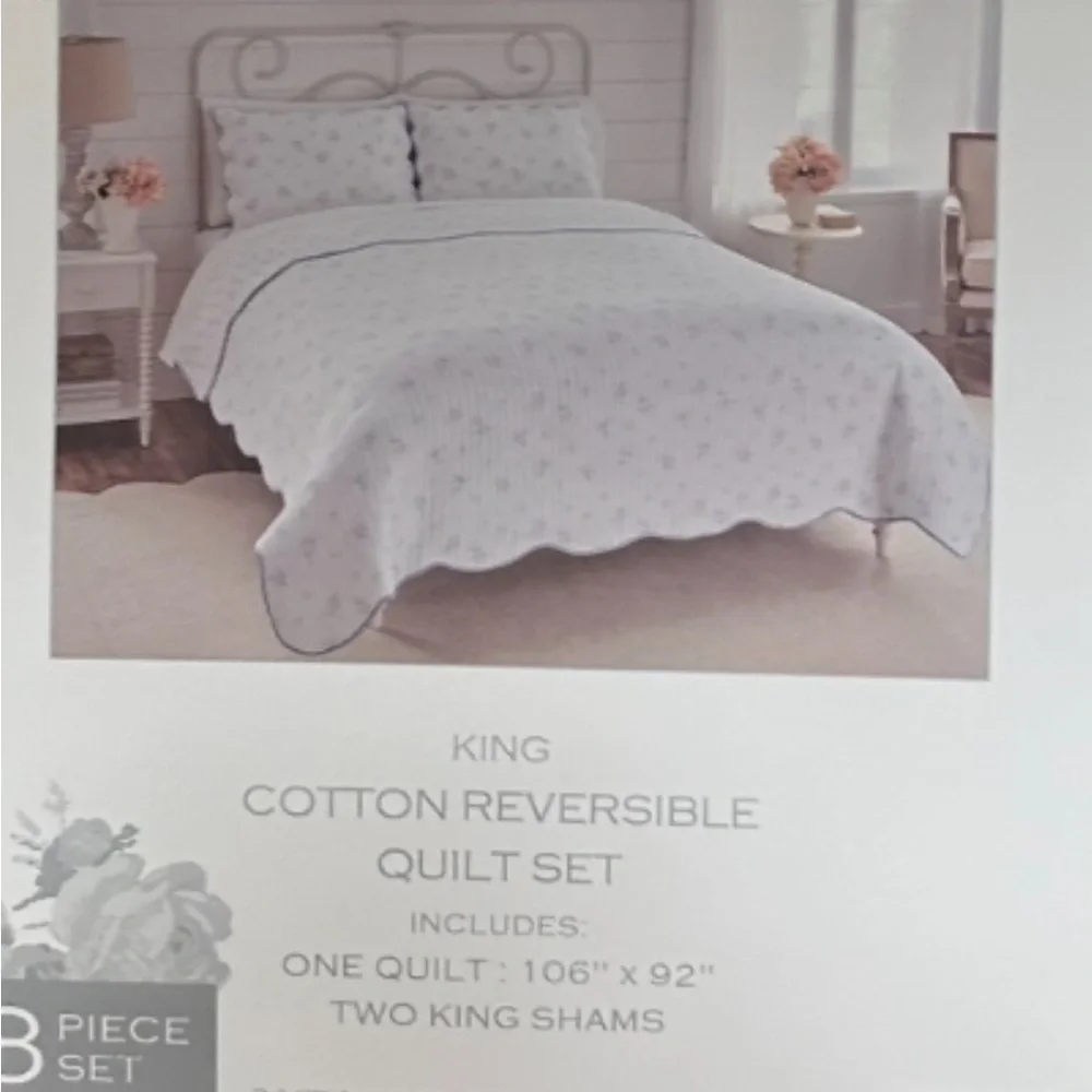 Shabby Chic Cotton Reversible Floral Blue and White King Quilt Set